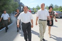 南开区委常委、副区长朱伟山一行莅临海顺印.