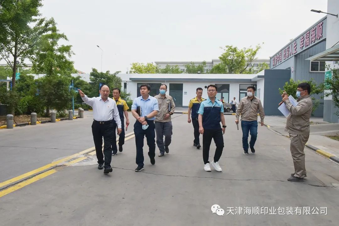 市、区各级“帮办团”服务海顺，问急需，办实事(图2)